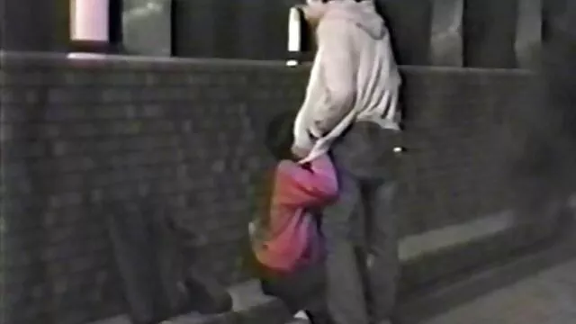Pies bronceados de profesora sincera abuelas calientes anal en chanclas