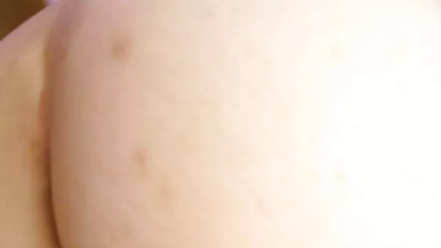 Peluda abuelas lesbianas calientes jugando con su coño