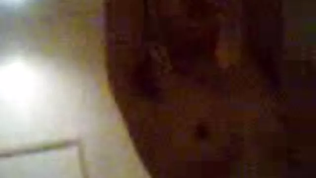 Sexy nudista desnudo adolescente coño peludo abuela gorda caliente labios playa voyeur