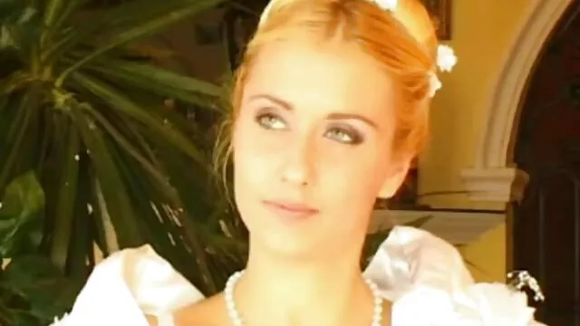 Bastante hermosa nena tiras y abuelas tetonas calientes se masturba