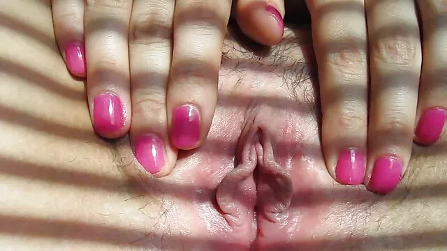 Esta nena no me dejará abuelas cachondas peludas ir hasta que tenga su orgasmo anal