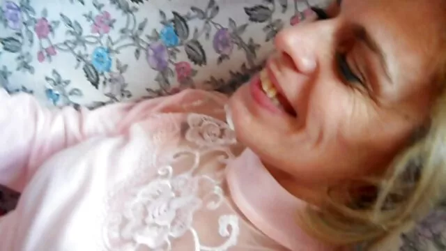 Chicas cachondas de xvideos de abuelas calientes webcam