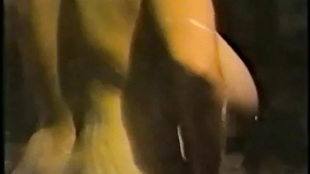¡La tía de STP Jenny le da su primera cogida! abuelas xxx calientes