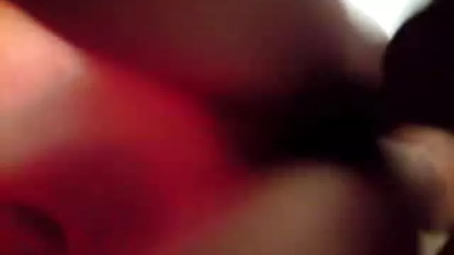 Llenar su herida rosa con los dedos y estimularla con el abuelas calientes tetonas ingenio