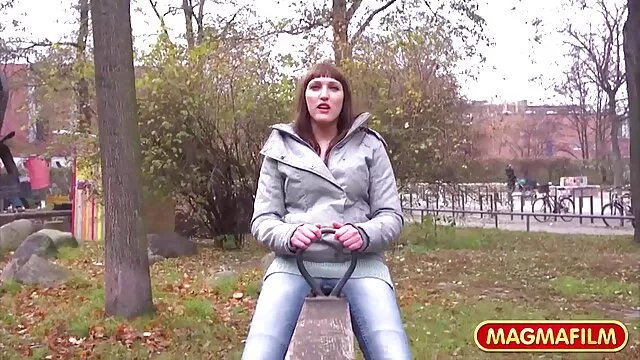 la cabeza del dr nola blu se traga abuela gorda caliente la polla de paki